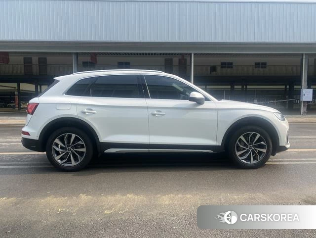 Audi Q5L id 4213328 из Китая 11