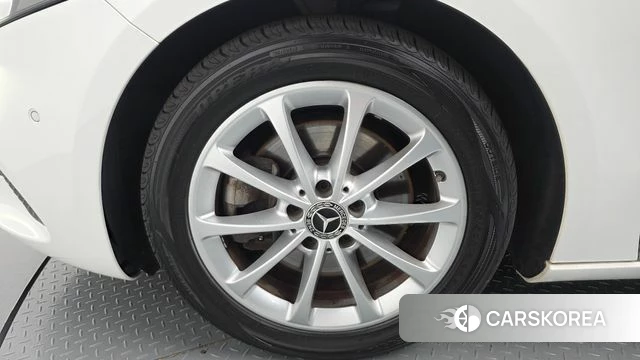 Mercedes-Benz A-Class W177 id 4882096 из Кореи 25