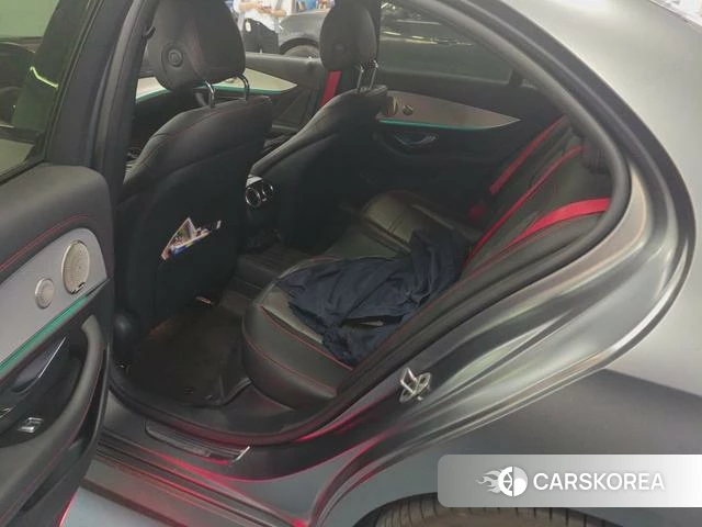 Mercedes-Benz E-class AMG id 4307075 из Китая 8