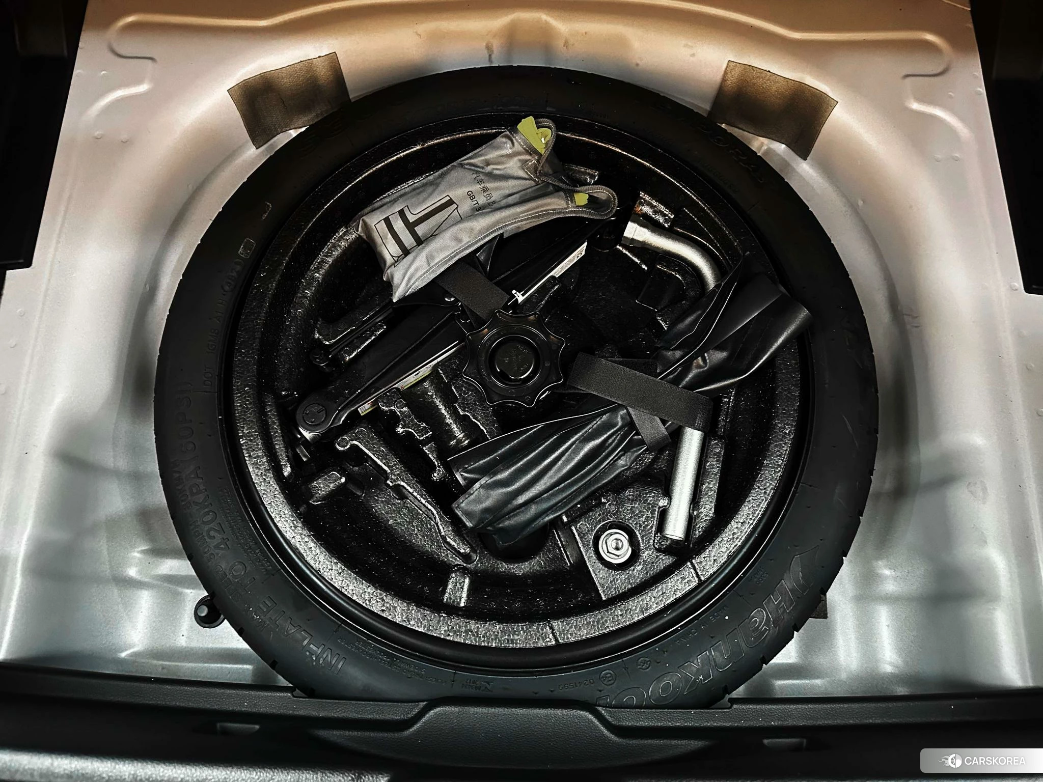 Audi Q2L id 4479618 из Китая 18