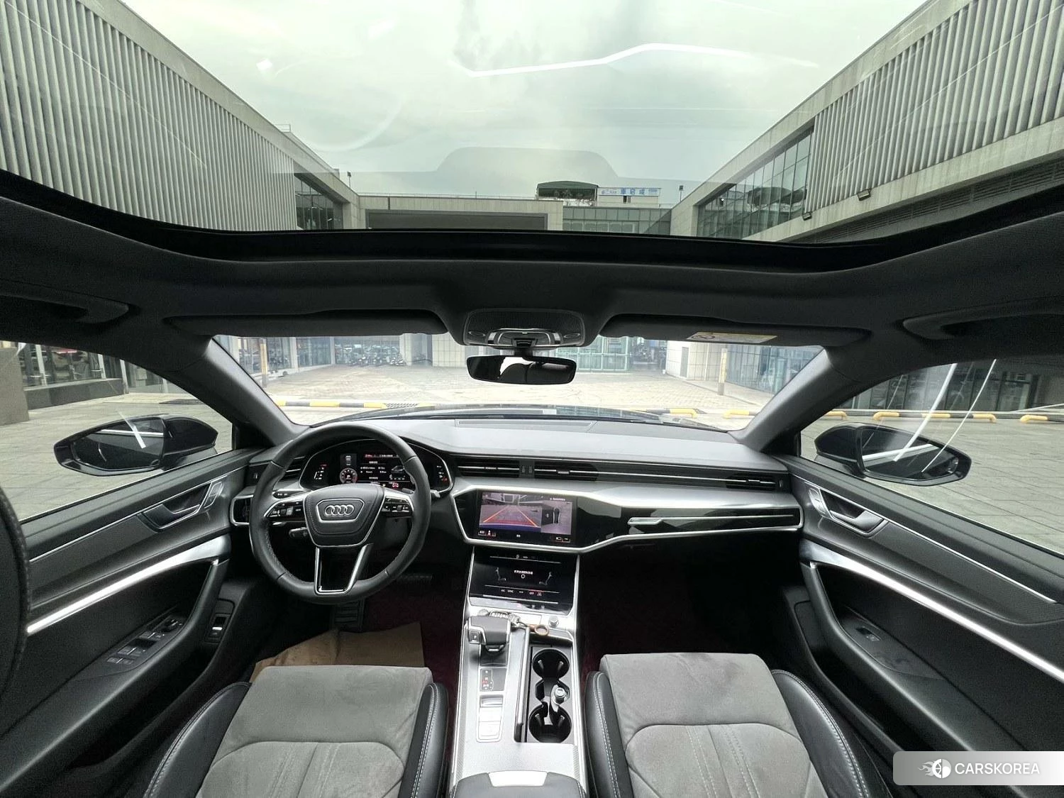 Audi A6L 2023 Черный из Китая, фото 3