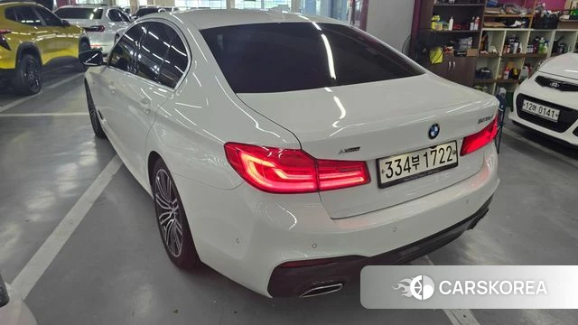 BMW 5 Series (G30) 2020 Белый из Кореи, фото 5