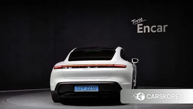 Porsche Taycan id 3406342 из Кореи 14