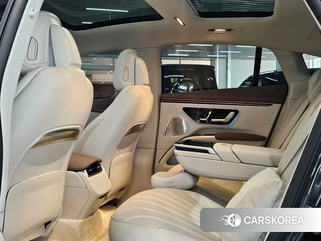 Mercedes-Benz EQS 2024 Темно-серый из Китая, фото 4