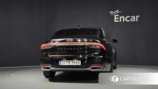 Hyundai The New Grandeur IG id 4683356 из Кореи 28