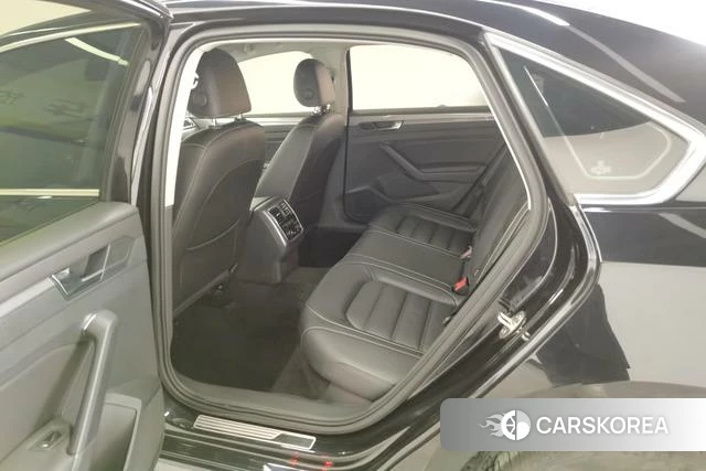 Volkswagen Passat id 4227358 из Китая 11