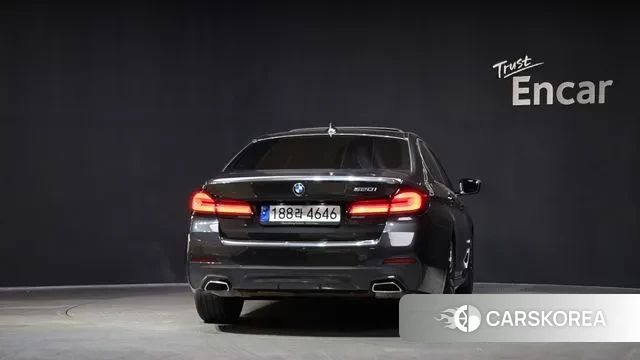 BMW 5 Series (G30) id 3645241 из Кореи 14