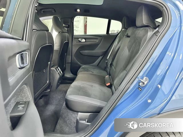 Volvo C40 EV id 3919314 из Китая 13