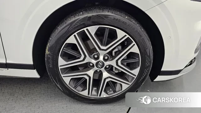 Hyundai Grandeur (GN7) id 3590853 из Кореи 14