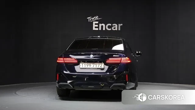 BMW 5 Series (G60) id 3382929 из Кореи 14