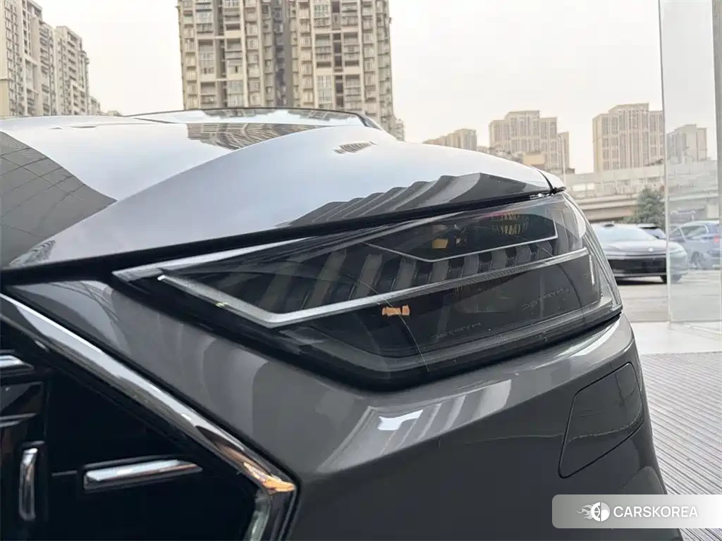 Audi A7L id 4559625 из Китая 8