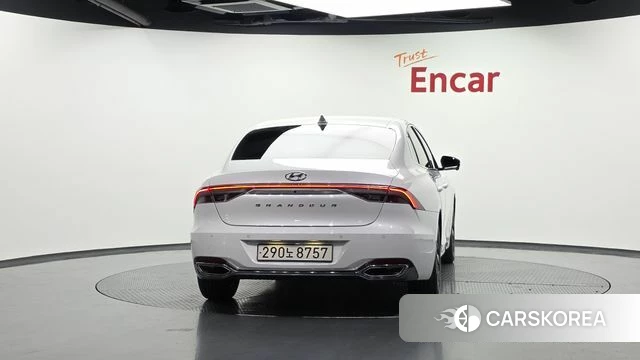 Hyundai The New Grandeur IG Hybrid id 4433699 из Кореи 28