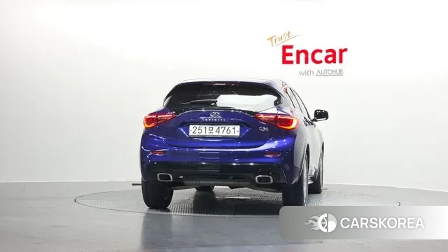 Infiniti Q30 id 3656336 из Кореи 14