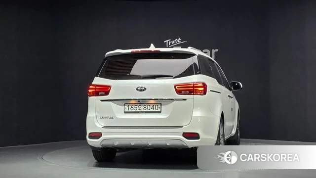 Kia The New Carnival id 4402978 из Кореи 24