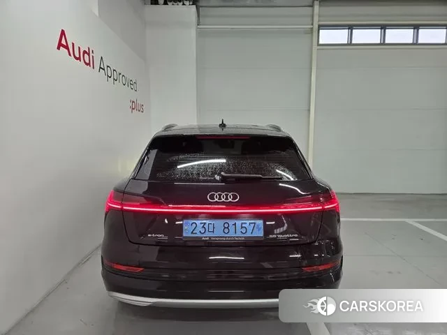 Audi e-Tron id 3022601 из Кореи 11
