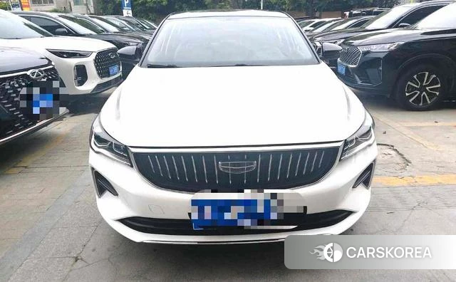 Geely Automobile Emgrand 2023 Белый из Китая, фото 4