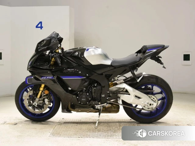 Проданный Yamaha YZF-R1M 2025 из Японии