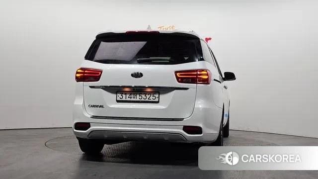 Kia The New Carnival id 3682329 из Кореи 14