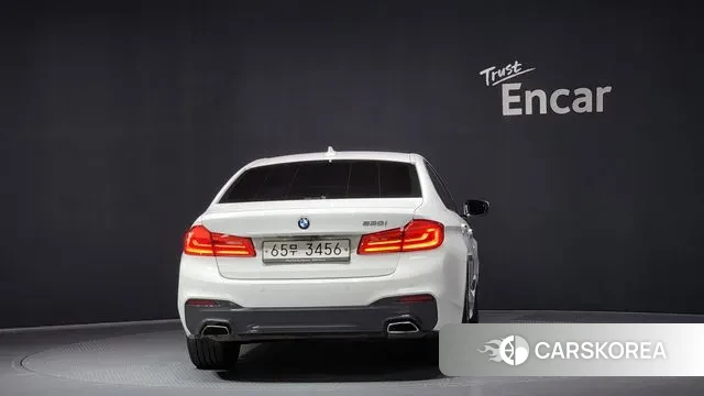 BMW 5 Series (G30) id 3336752 из Кореи 14