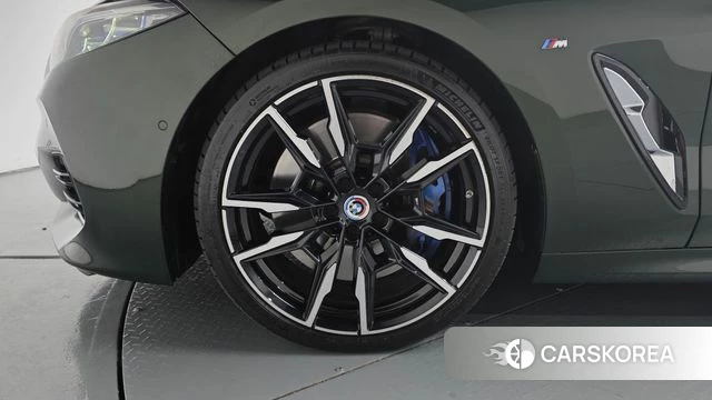 BMW 8 Series (G15) id 4793069 из Кореи 31