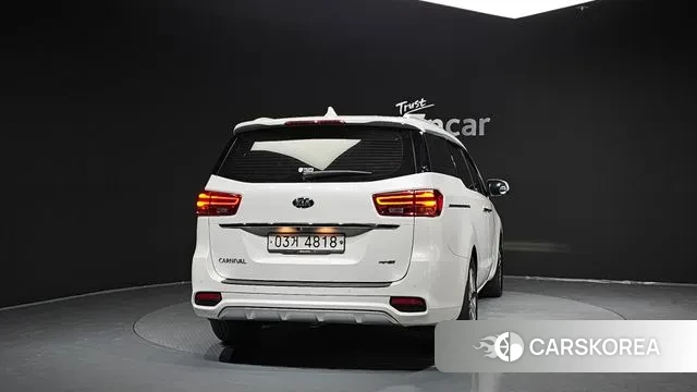 Kia The New Carnival id 3460148 из Кореи 14