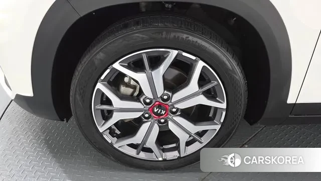 Kia Seltos id 3407166 из Кореи 14