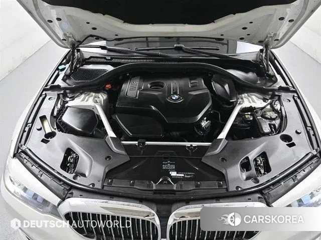 BMW 5 Series (G30) id 3709301 из Кореи 12