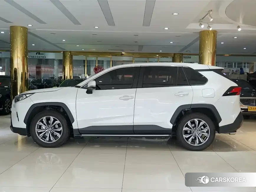 Toyota RAV4 id 4539409 из Китая 12