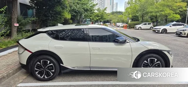 Kia EV6 2021 Песочный из Кореи, фото 4