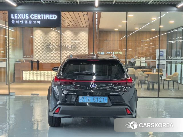 Lexus UX300e id 4316291 из Кореи 14