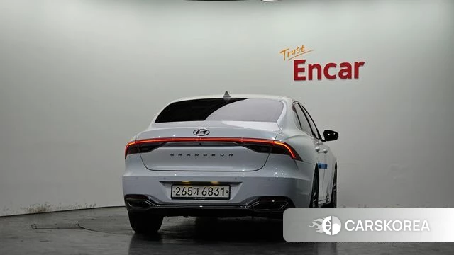 Hyundai The New Grandeur IG id 4187443 из Кореи 14