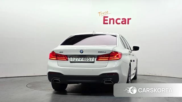 BMW 5 Series (G30) id 4397289 из Кореи 14