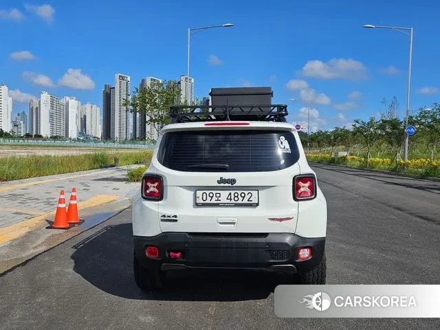 Jeep Renegade 2018 Белый из Кореи, фото 5