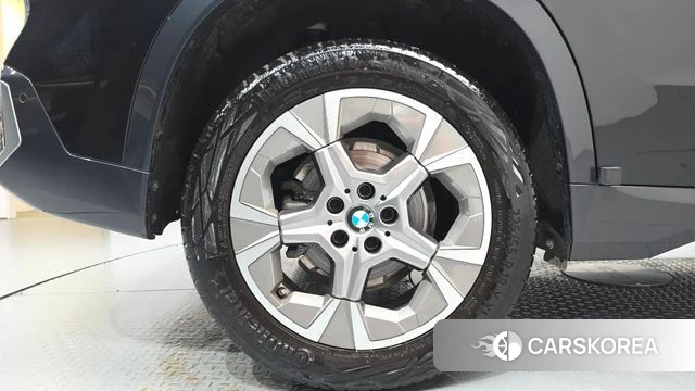 BMW X1 (U11) id 4904383 из Кореи 32