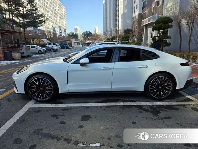 Porsche Panamera (972) 2024 Белый из Кореи, фото 5