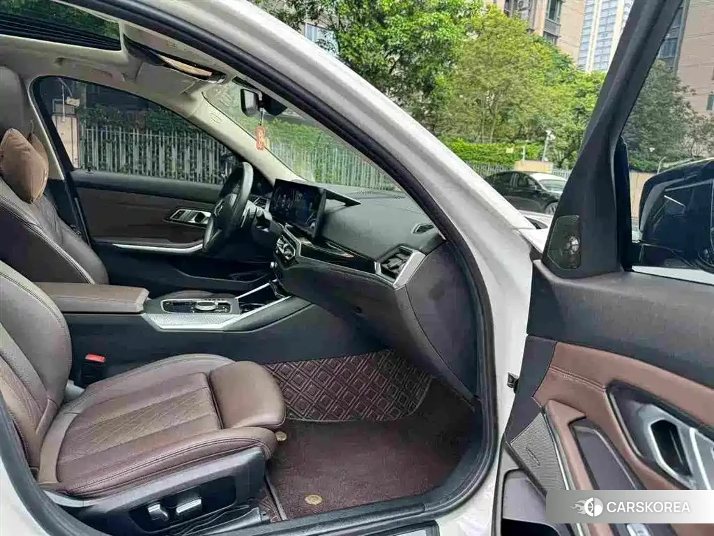 BMW 3 series 2023 Белый из Китая, фото 4