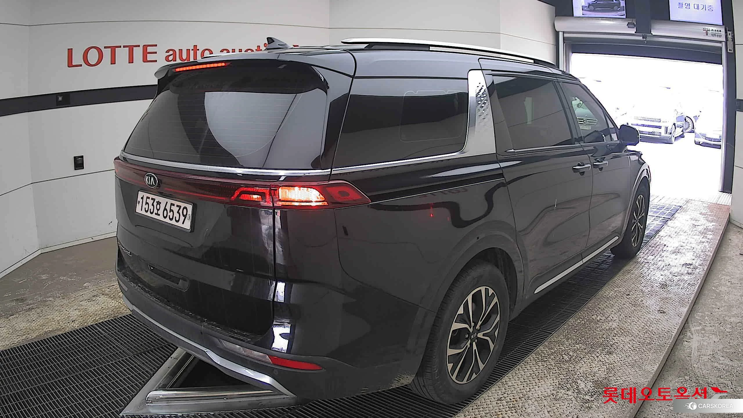 Kia Carnival id 3888387 из Кореи 31