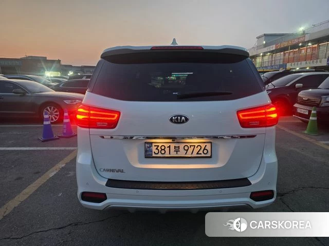 Kia The New Carnival id 3820913 из Кореи 14