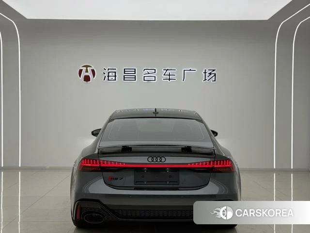 Audi RS 7 2021 Темно-серый из Китая, фото 4