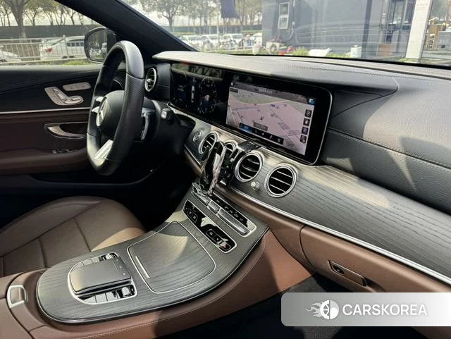 Mercedes-Benz E-class id 4272951 из Китая 8