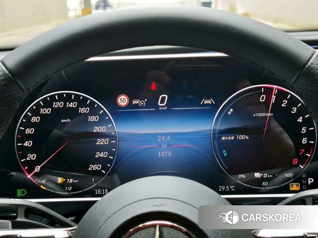 Mercedes-Benz E-class PHEV id 3908579 из Китая 15