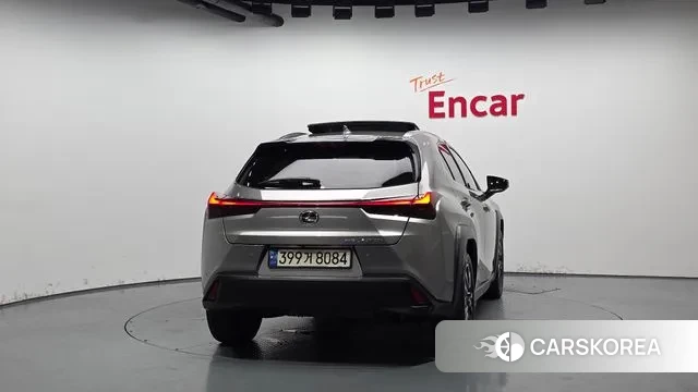 Lexus UX250h id 3223650 из Кореи 14