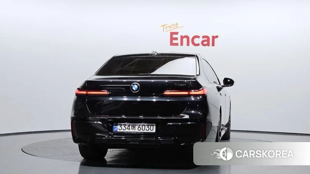 BMW 7 Series (G70) id 4266793 из Кореи 24