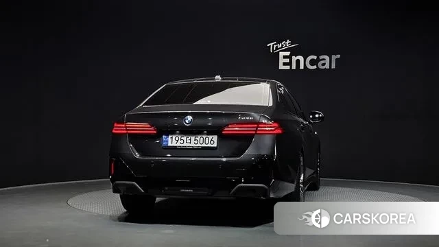 BMW 5 Series (G60) id 3745365 из Кореи 14