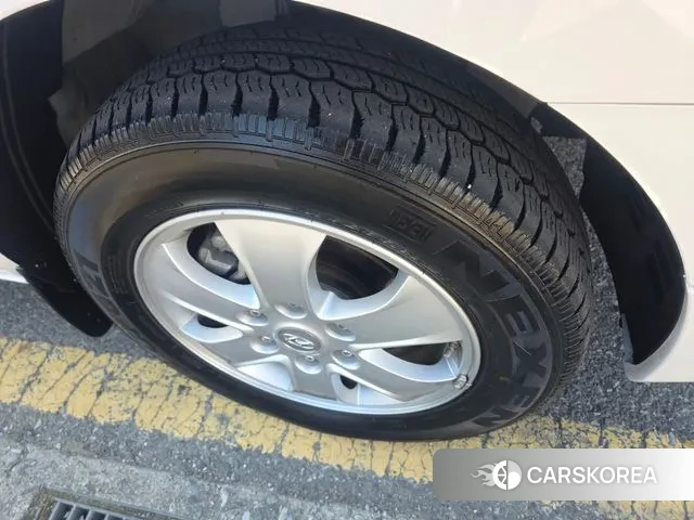 Hyundai The New Grand Starex id 3672911 из Кореи 14