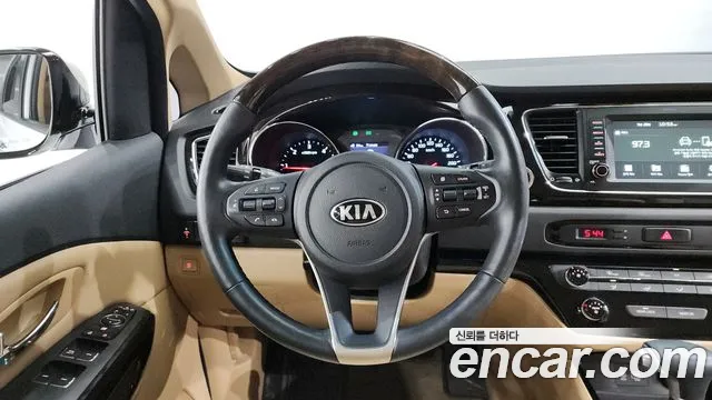 Kia The New Carnival id 2756885 из Кореи 14