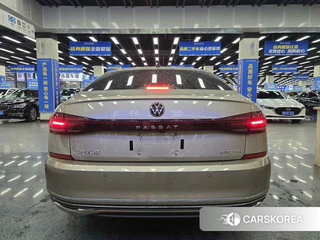 Volkswagen Passat id 4209917 из Китая 8