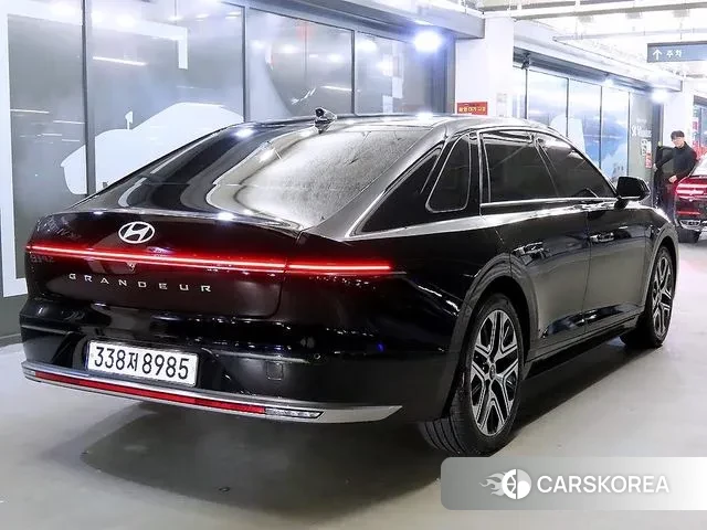 Hyundai Grandeur (GN7) id 3405624 из Кореи 14