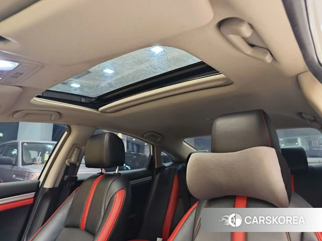 Honda Civic id 4220907 из Китая 27