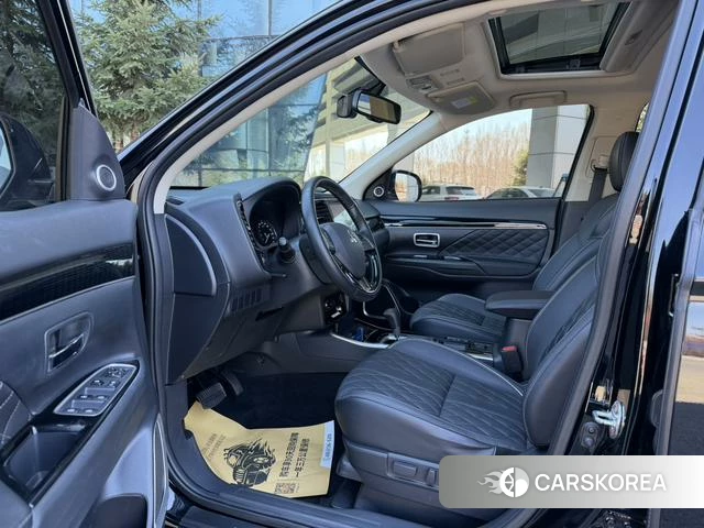 Mitsubishi  Outlander id 4254013 из Китая 10